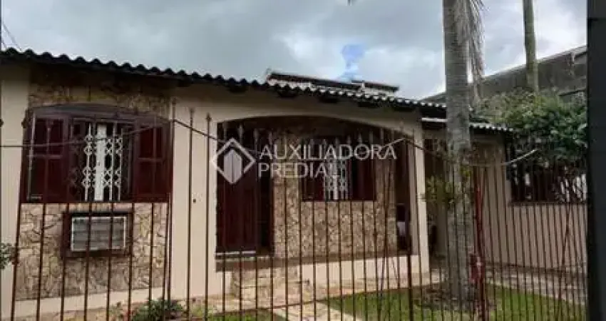 Casa com 3 quartos à venda na José de Medeiros, 101, Vila Cachoeirinha, Cachoeirinha