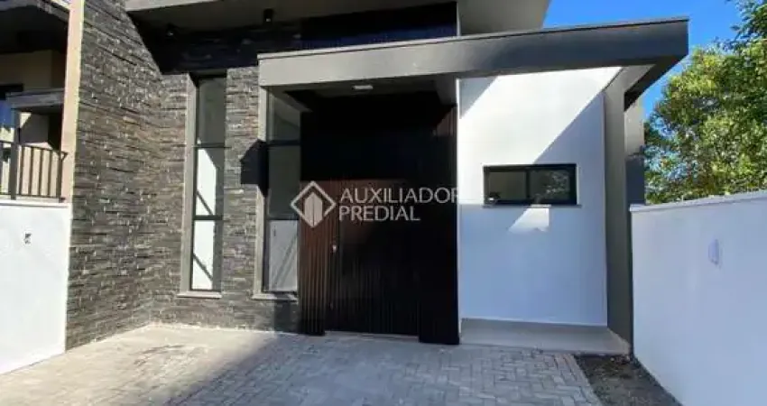 Casa com 3 quartos à venda na Rua Izalino Batista de Oliveira, 140, Oriço, Gravataí