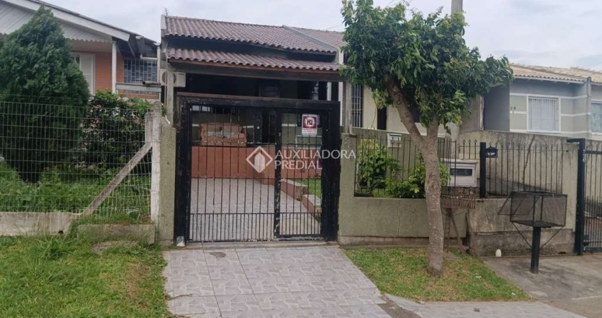 Casa com 2 quartos à venda na Bertoldo Schneider, 220, Rincão da Madalena, Gravataí