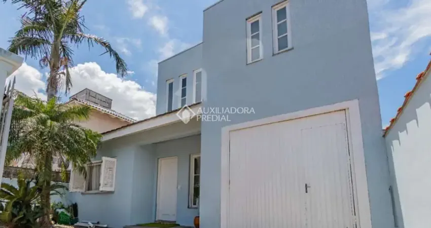 Casa com 3 quartos à venda na Rua Tijuca, 256, Parque da Matriz, Cachoeirinha