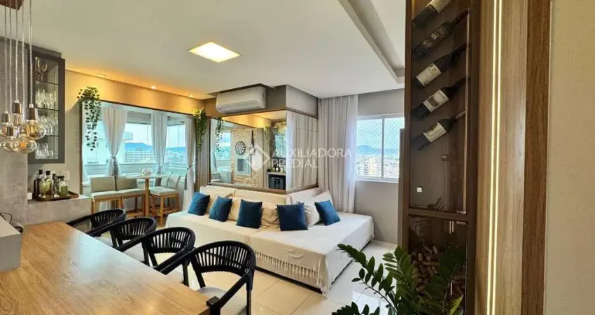 Apartamento com 2 quartos à venda na Rua Souza Dutra, 776, Estreito, Florianópolis
