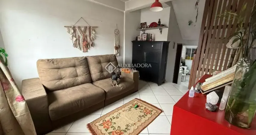 Casa em condomínio fechado com 2 quartos à venda na Rua Almerinda Francisco dos Santos, 164, Real Parque, São José