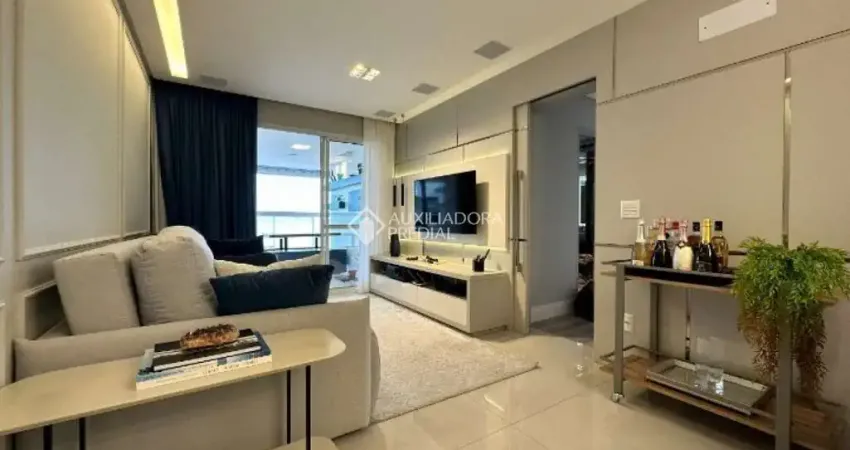 Apartamento com 3 quartos à venda na Rua Moura, 319, Barreiros, São José