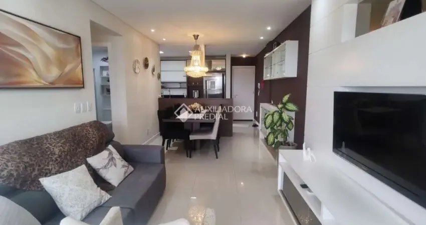 Apartamento com 2 quartos à venda na Rua Manoel Loureiro, 431, Barreiros, São José