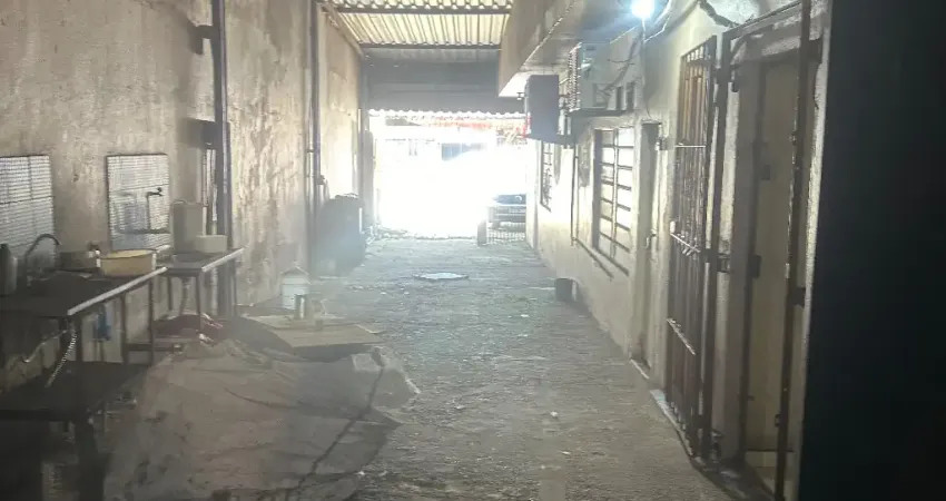 VENDO GALPÃO DEPÓSITO
