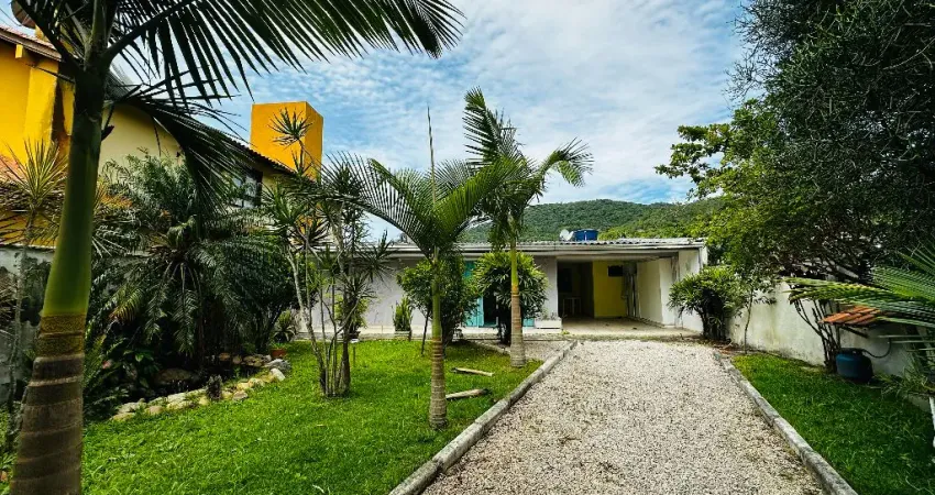 Casa com 2 quartos à venda na Rua Gualberto Leal Nunes, 400, Centro, Porto Belo