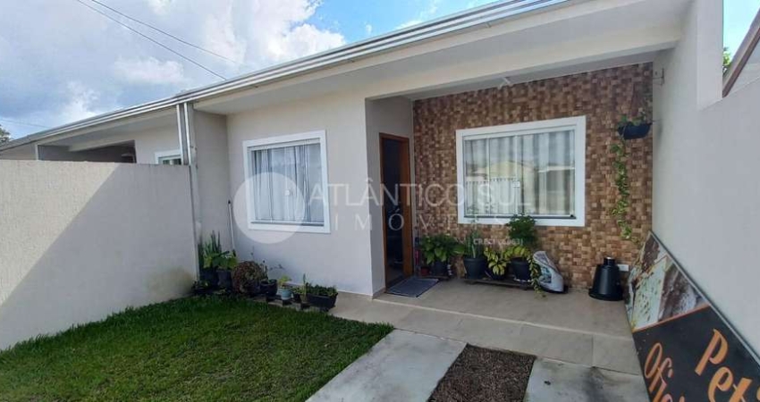 Casa  no Litoral  com 1 Quarto, 1 suíte, Cozinha e Sala Conjugada, 1 banheiro