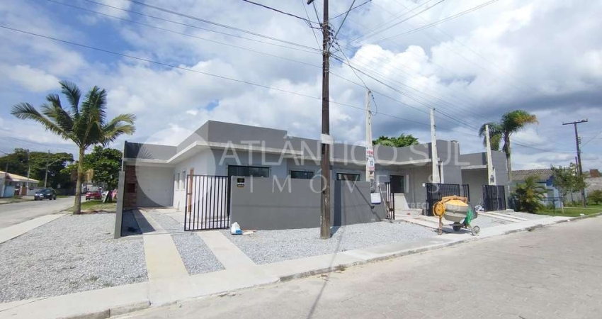 Casa à venda com 2 e 3 quartos, Praia de Leste, PONTAL DO PARANA - PR