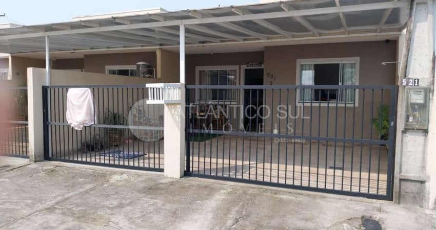 Casa à venda, 500 metros do mar em GAIVOTAS, MATINHOS - PR