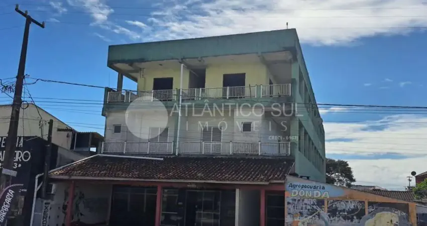 Prédio comercial e residêncial, apenas 550m do mar em pontal do paraná pr