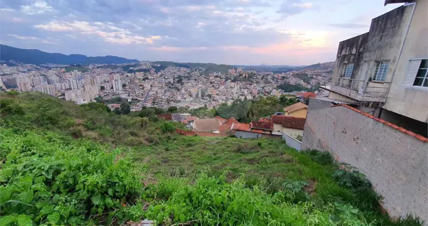 Terreno à venda na Rua José Marcondes da Fonseca, Santa Maria, Poços de Caldas