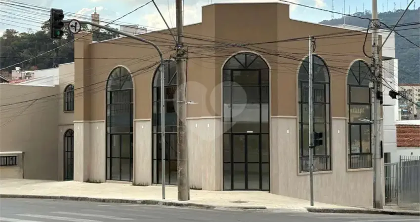Ponto comercial para alugar na Rua Assis Figueiredo, Centro, Poços de Caldas