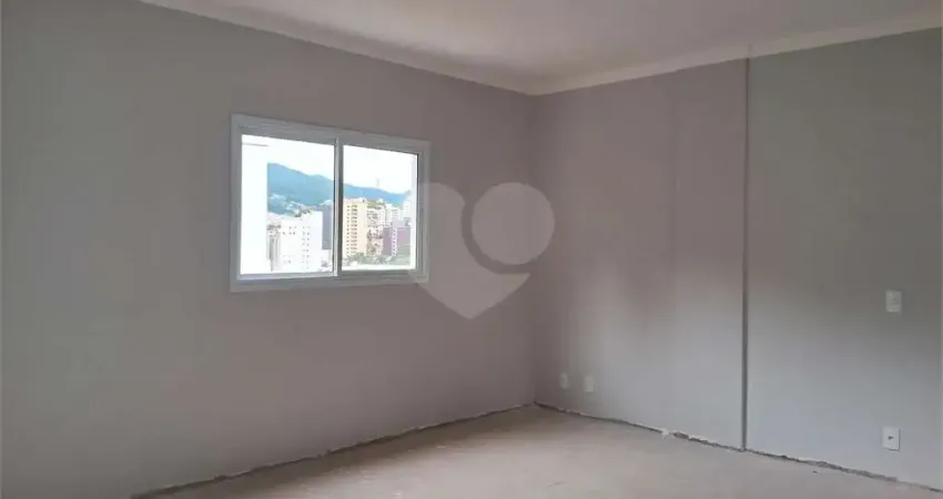 Apartamento à venda com 3 quartos, sendo 1 suíte, no condomínio edifício barão, poços de caldas - mg
