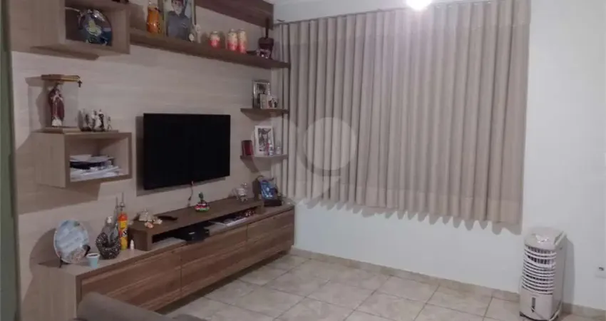 Casa térrea à venda com 3 quartos, sendo 1 suíte,  no centro, são joão da boa vista - sp