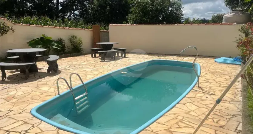 Chácara à venda com 2 quartos, sendo 1 suíte,  em chácaras poços de caldas, poços de caldas - mg