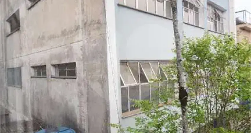 Casa comercial com 20 salas para alugar na Rua Maranhão, Centro, Poços de Caldas