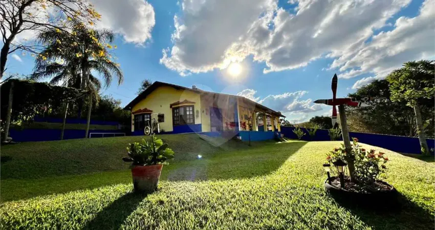 Chácara à venda ou para alugar com 3 quartos, sendo 1 suíte,  no centro, abaeté - mg