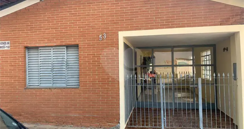 Casa à venda com 2 quartos em vila fleming, são joão da boa vista - sp