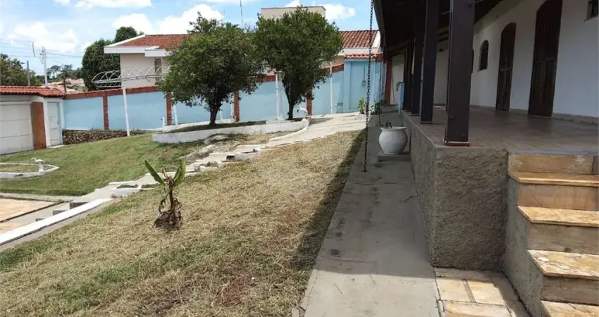 Casa à venda com 4 quartos, sendo 1 suíte,  em parque residencial tereza cristina, são joão da boa vista - sp