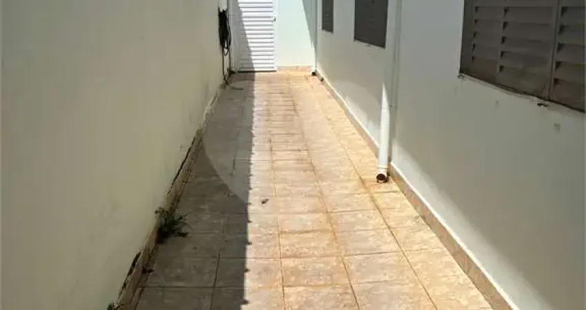 Casa à venda com 3 quartos, sendo 1 suíte,  em jardim santo andré, são joão da boa vista - sp