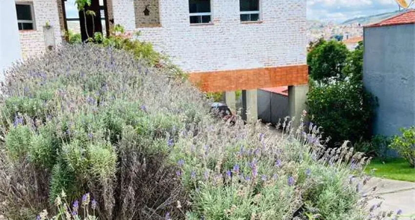 Casa à venda com 3 quartos, sendo 3 suítes,  em jardim dos estados, poços de caldas - mg