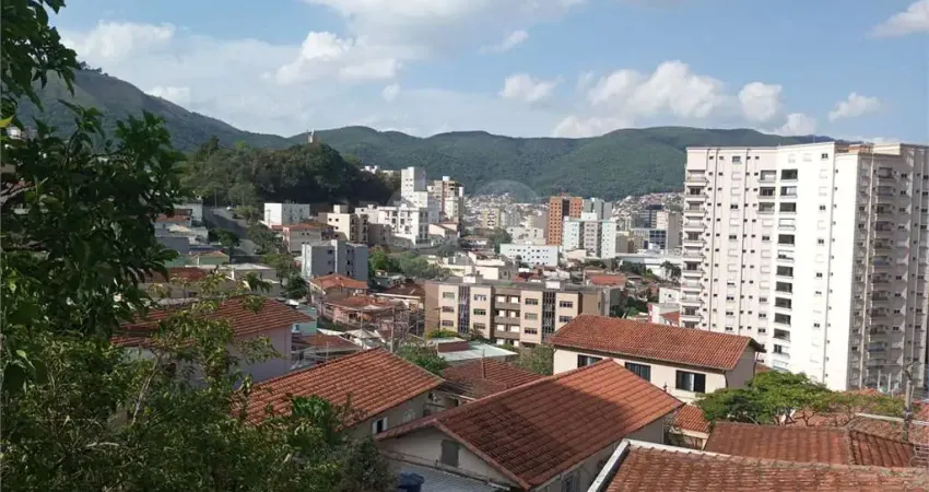 Casa à venda com 3 quartos em jardim santa augusta, poços de caldas - mg