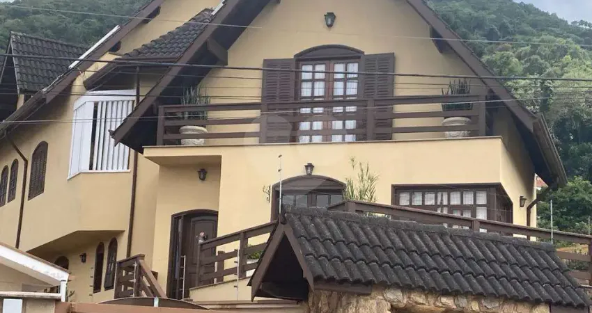 Casa à venda com 4 quartos, sendo 3 suítes,  em jardim dos estados, poços de caldas - mg