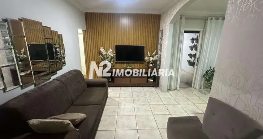 Casa com 3 quartos à venda na Cidade Jardim, Uberlândia 