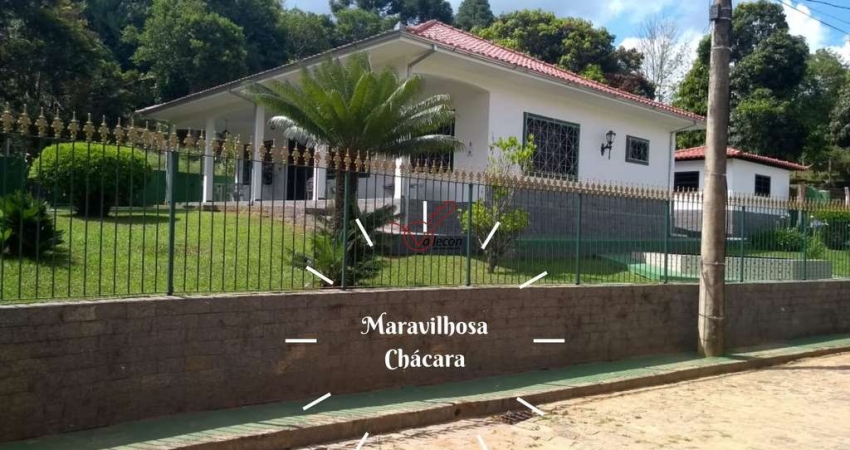 LAMBARI/MG - Maravilhosa Chácara 4 dorms - 5000 m²  R$ 1.200.000,00