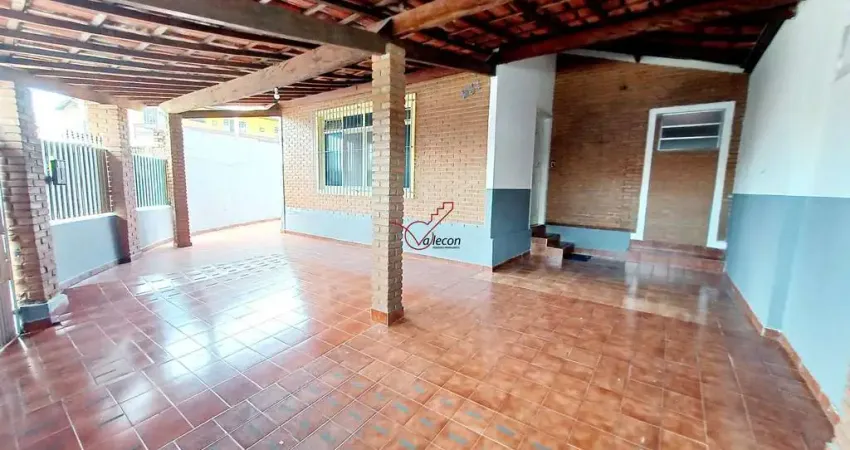 CASA - 4 DORMITÓRIOS  - PARA LOCAÇÃO OU VENDA - CONJUNTO TRINTA E UM DE MARÇO EM