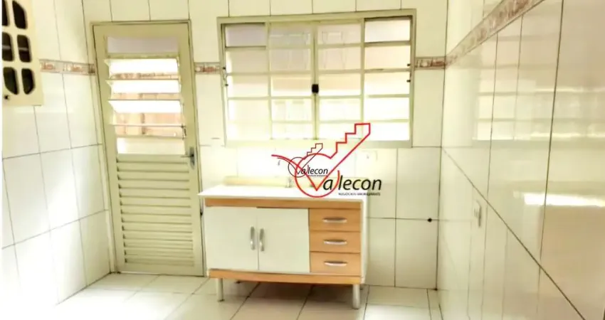 Casa com 2 Dormitórios à Venda na Vila Paiva em São José dos Campos.