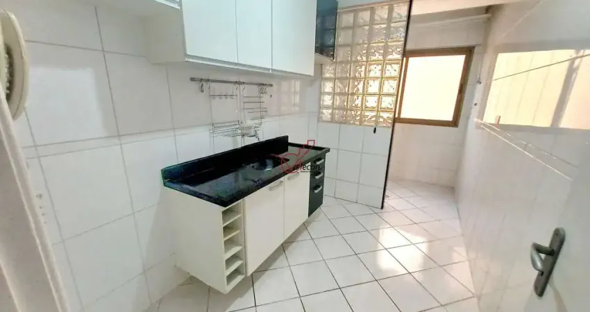 Apartamento com 3 dormitórios à Venda e Locação no Jardim Satélite em SJC