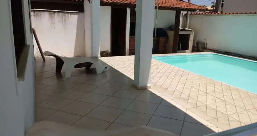 Casa com 3 quartos à venda na Rua Petrópolis, 34, Trindade, São Gonçalo