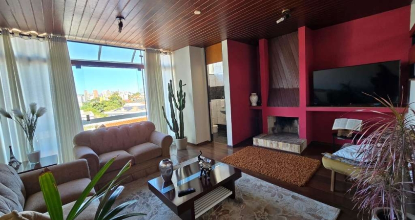 Sobrado para venda com 3 quartos, sendo 1 suíte, 233m²