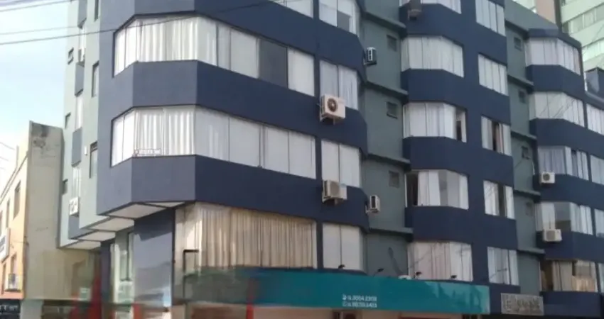 Apartamento no centro,semimobiliado, com elevador em torres rs