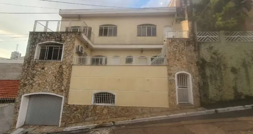 Espetacular sobrado para venda com 4 quartos, sendo 3 suítes, 364m²