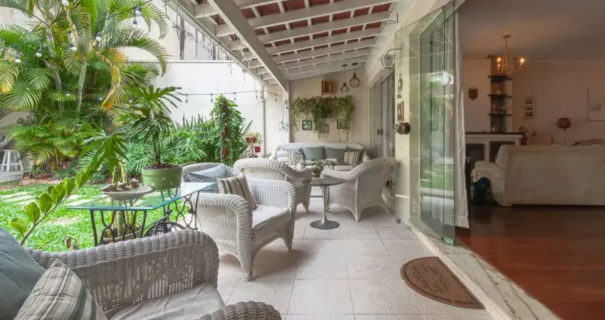 Confortável casa para venda em Jardim Franca com 3 quartos, sendo 2 suítes , 258m²