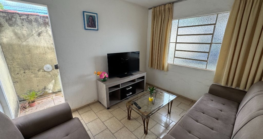 Casa com 3 quartos à venda na Avenida Geraldo Abrão, Granada, Uberlândia