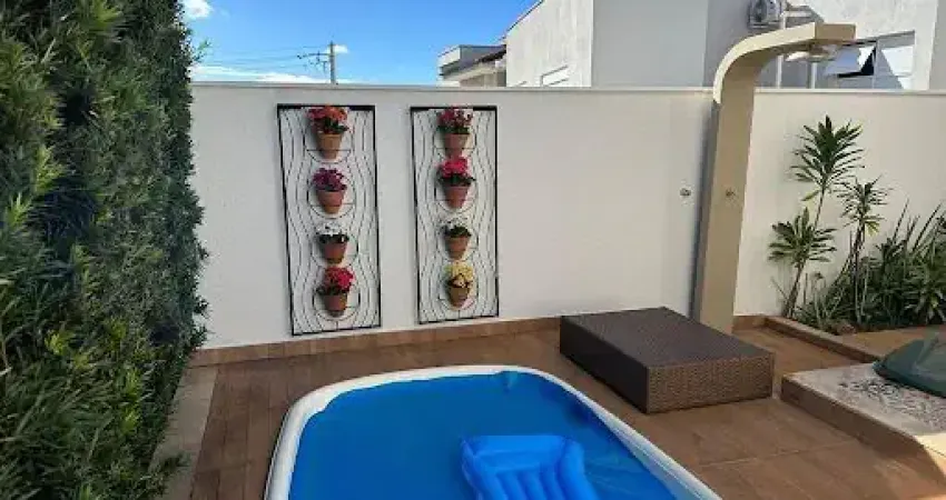 Casa em condomínio fechado com 3 quartos à venda na Rua dos Pica Paus, Nova Uberlândia, Uberlândia