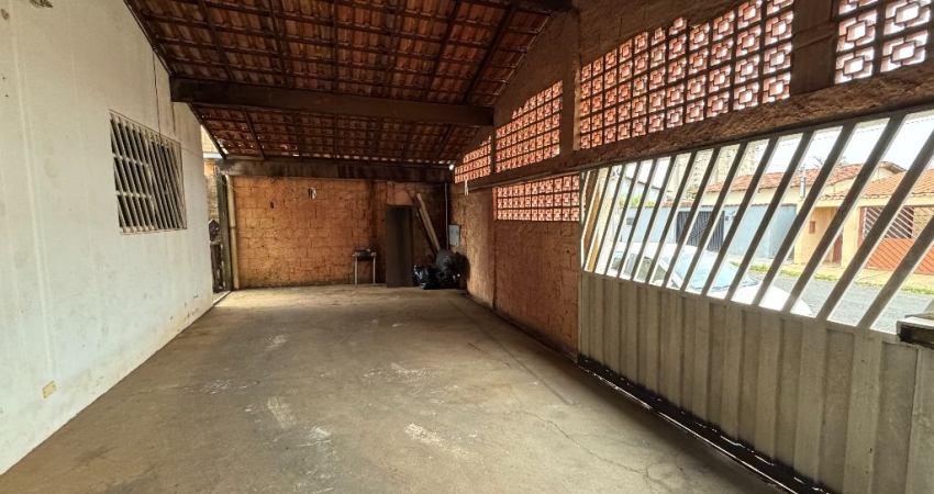 Casa com 3 quartos à venda na Rua João Ângelo Schiavinato, Conjunto Segismundo Pereira, Uberlândia
