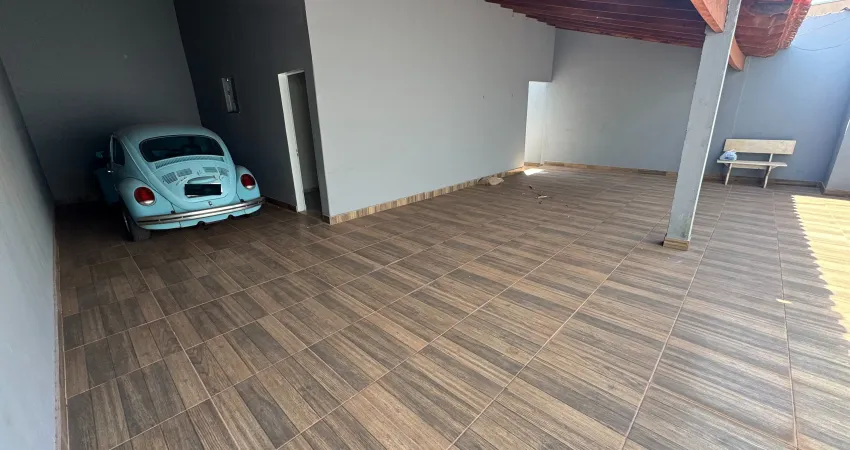 Casa com 2 quartos à venda na Rua Joseph Smith, Parque das Laranjeiras, Uberlândia