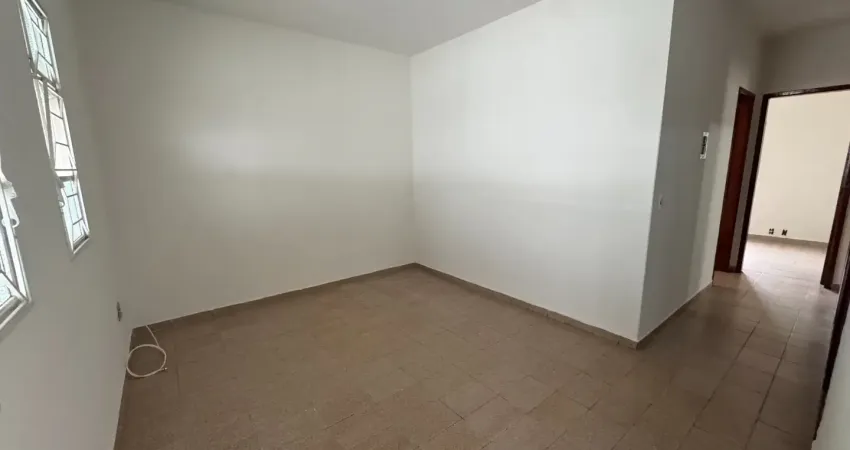 Casa com 3 quartos à venda na Avenida Jaime de Barros, Santa Luzia, Uberlândia