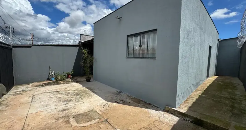 Casa com 3 quartos à venda na Rua Ildeu Oliveira Rezende, Luizote de Freitas, Uberlândia