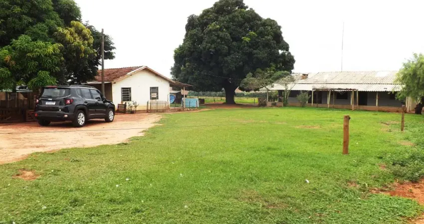 Chácara / sítio com 4 quartos à venda na Praça Pedro Arnaut de Toledo, Zona Rural, Uniflor