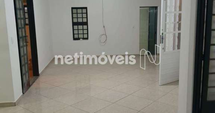 Casa com 2 quartos para alugar no Nova Suíssa, Belo Horizonte 