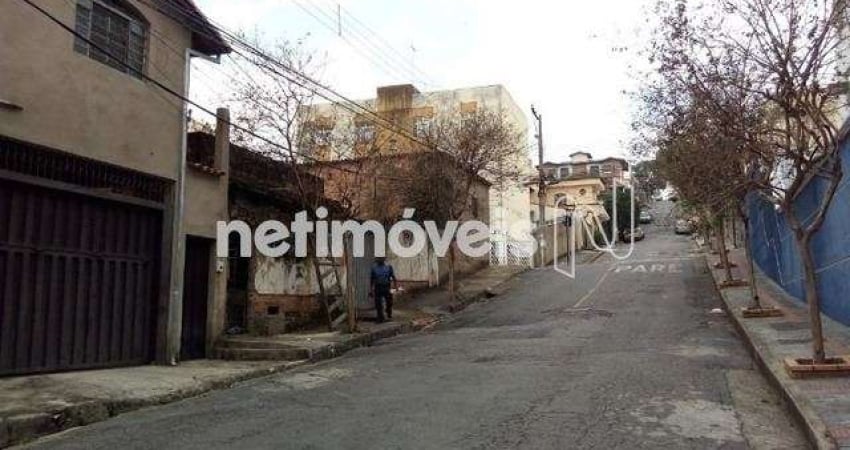 Terreno à venda na Rua Maria Martins Guimarães, Sagrada Família, Belo Horizonte