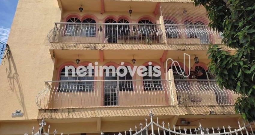 Apartamento com 2 quartos para alugar na Rua São Joaquim, Sagrada Família, Belo Horizonte