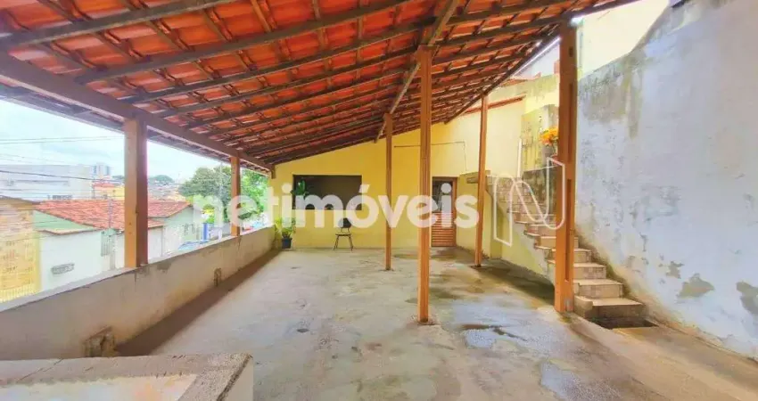 Casa com 4 quartos à venda na Rua Francisco Ovidio, Caiçaras, Belo Horizonte