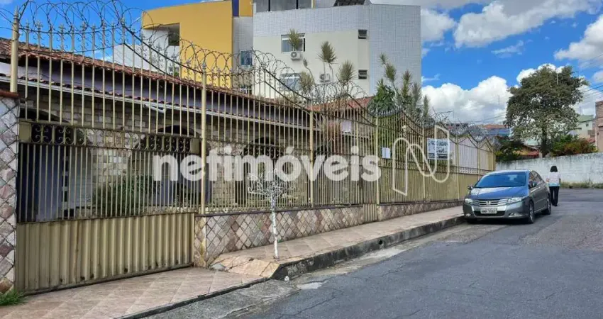 Casa com 4 quartos para alugar no Fonte Grande, Contagem 