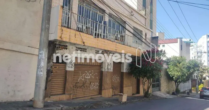 Casa à venda na Rua Camapuan, Grajaú, Belo Horizonte
